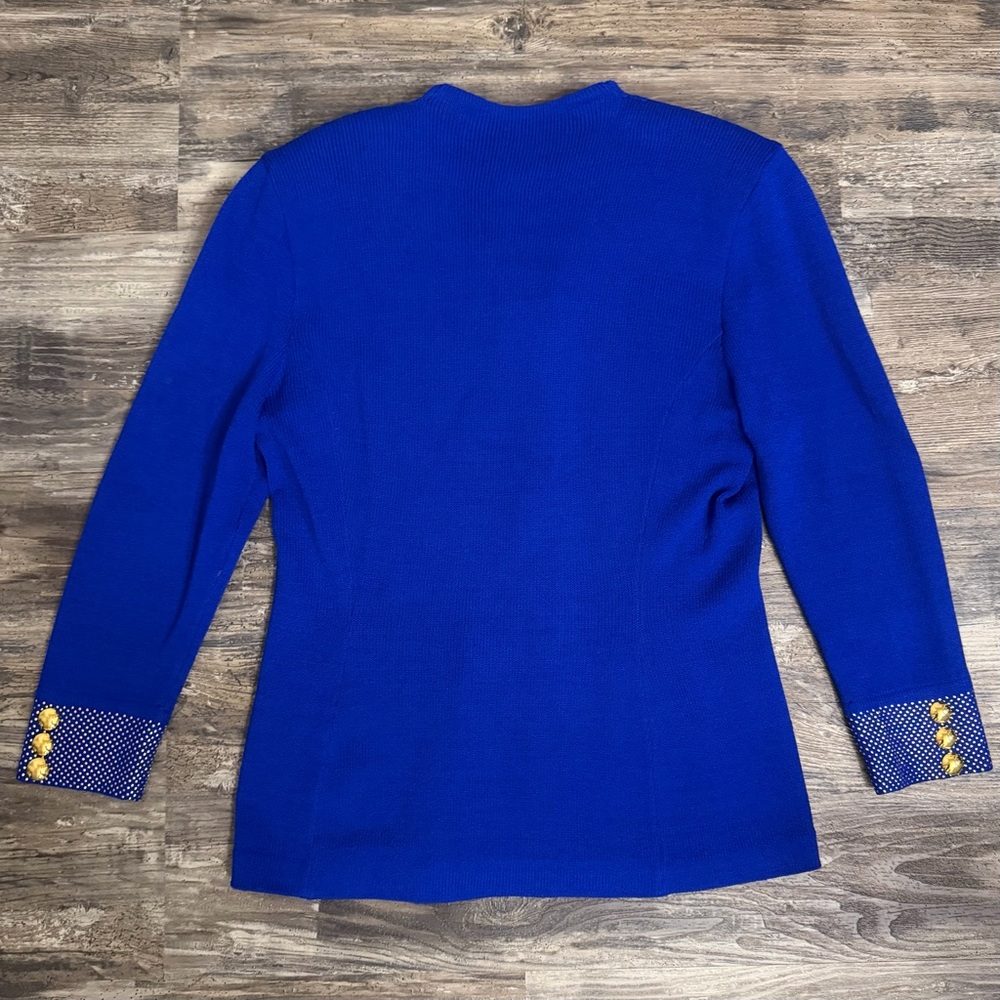 St. John Women’s Blue Knit Skirt Suit Embellished Jacket With Gold Accents Sz 12 - Picture 4 of 12